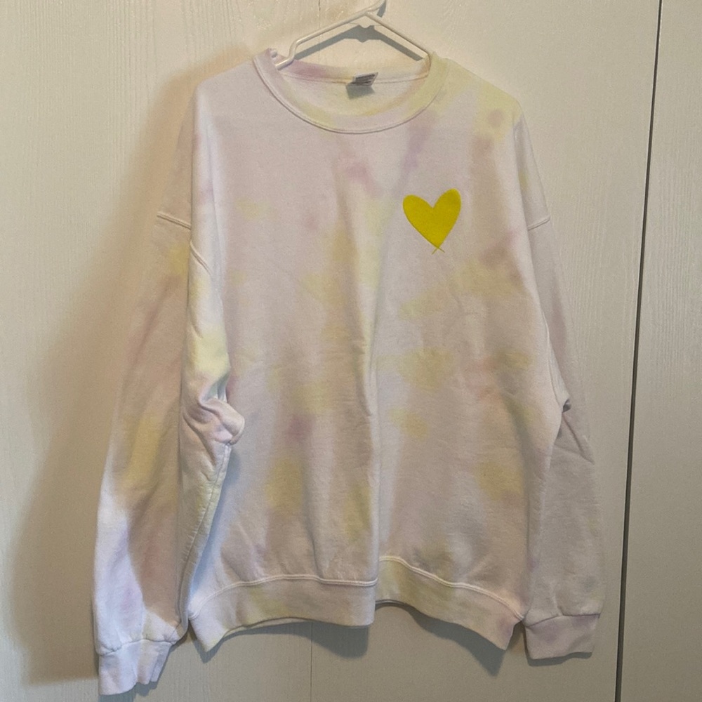 2 XL purple and yellow tie dye sweatshirt with yellow heart